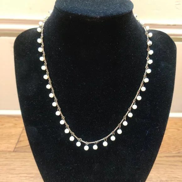 Kerri Linden faux pearl necklace - Picture 1 of 7